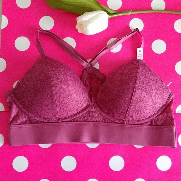 PINK Victoria's Secret Other - Size M🌺PINK VICTORIA'S SECRET LIGHTLY LINED BRA.